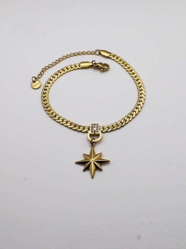 Elegant Northern Star Bracelet – Hypoallergenic, Gold-Plated, and Waterproof - gg000055